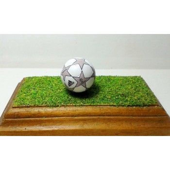 Subbuteo Andrew Uefa Champions League ball 2001-2002 with new high quality balls